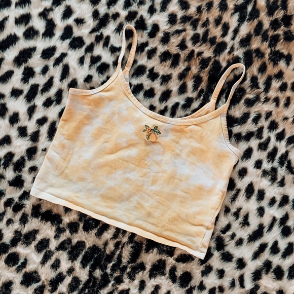 Tops - Yellow Lemon Crop Top 🍋